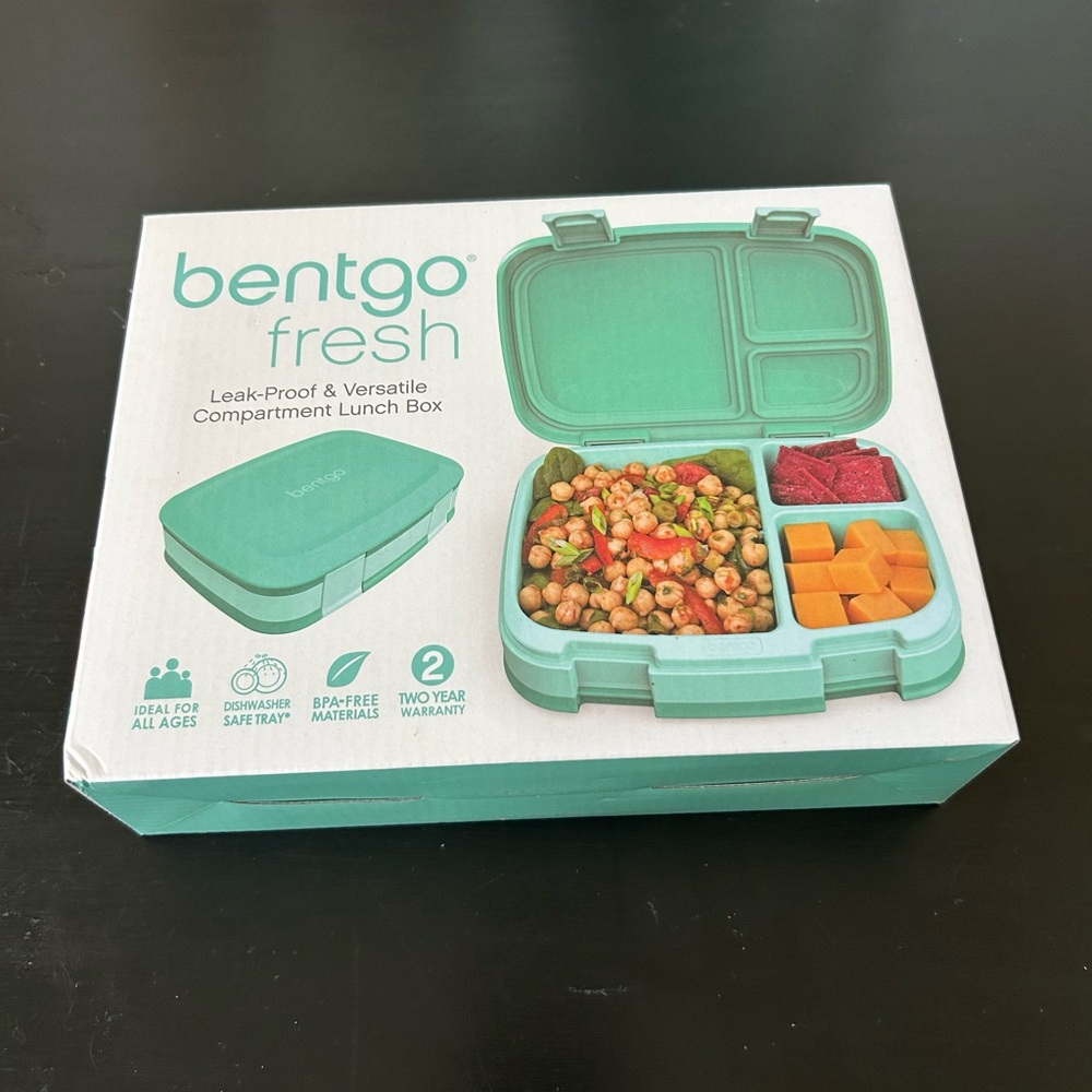 Bentgo travel bento box new